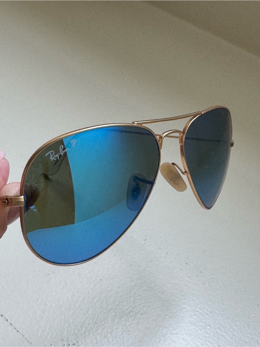 Polarized- Ray-Ban Aviator Sunglasses with Blue Mirrored Lenses and Gold Frame